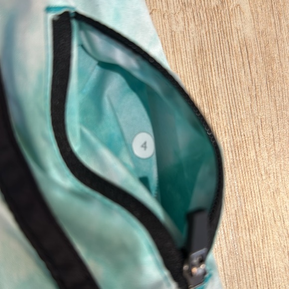 Lululemon Track Short Size 4 - Picture 6 of 8